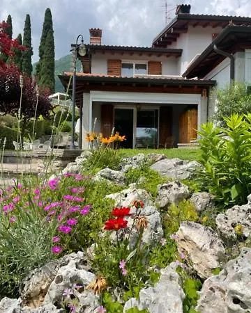 Apartment La Casa In Collina