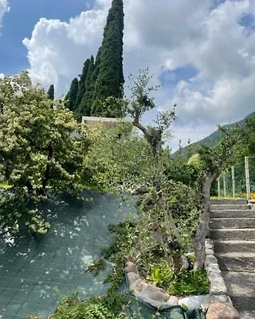 La Casa In Collina Апартаменты